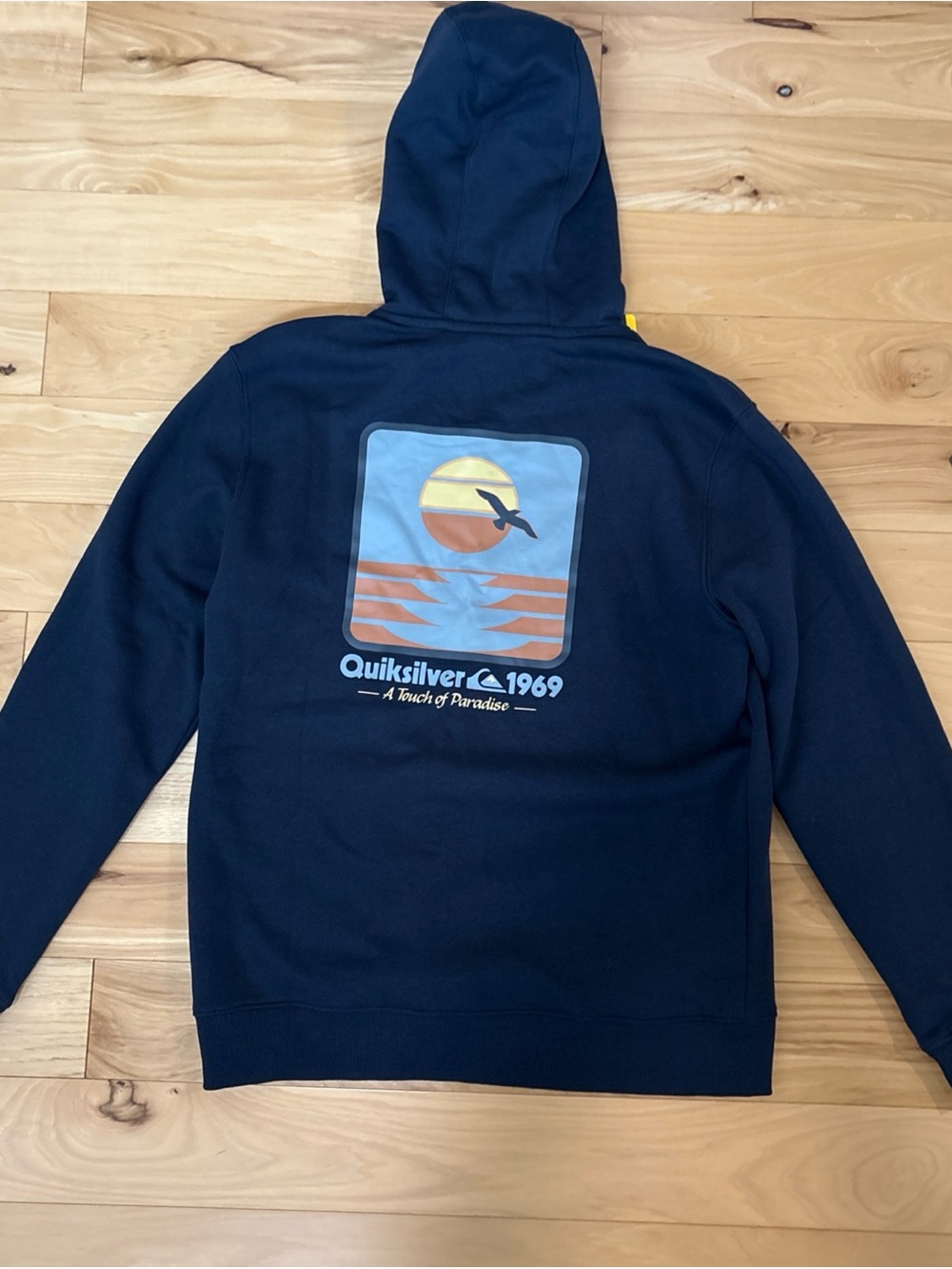 NEW Quicksilver Men's Navy Graphic Hoodie - 1969 Sunset Sz M